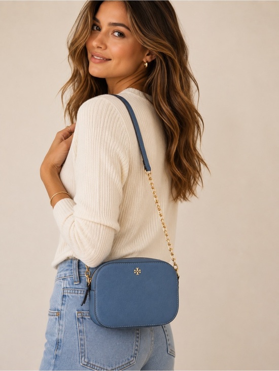 Tory Burch Handbags - NWOT Tory Burch Saffiano Denim Blue Leather Gold Chain Crossbody Bag